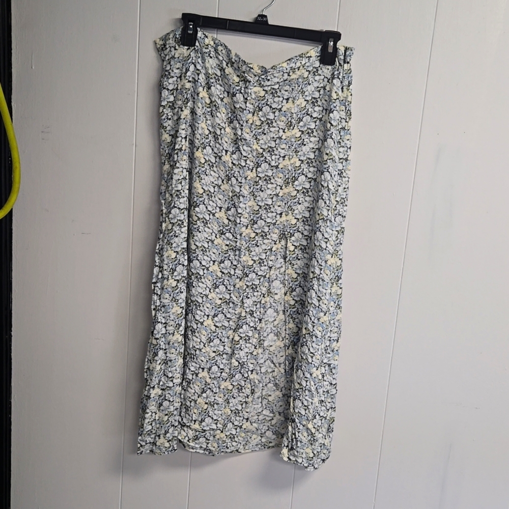 H&M Floral Midi Skirt